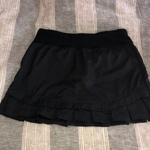 Black ivivva skirt// worn once